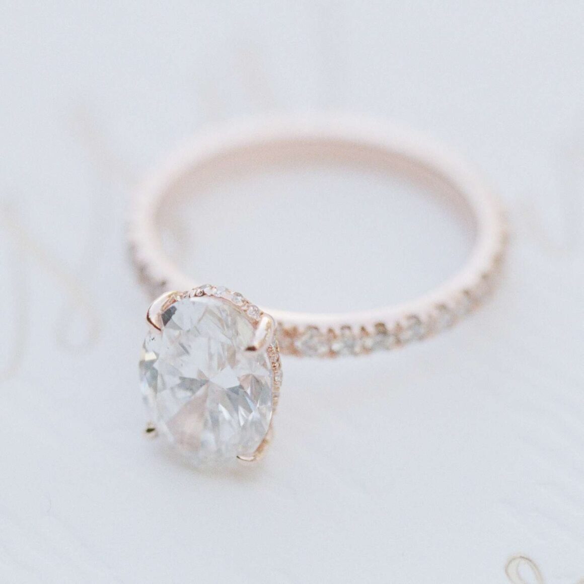 Make Your Engagement Memorable with A Unique Engagement Ring (2024